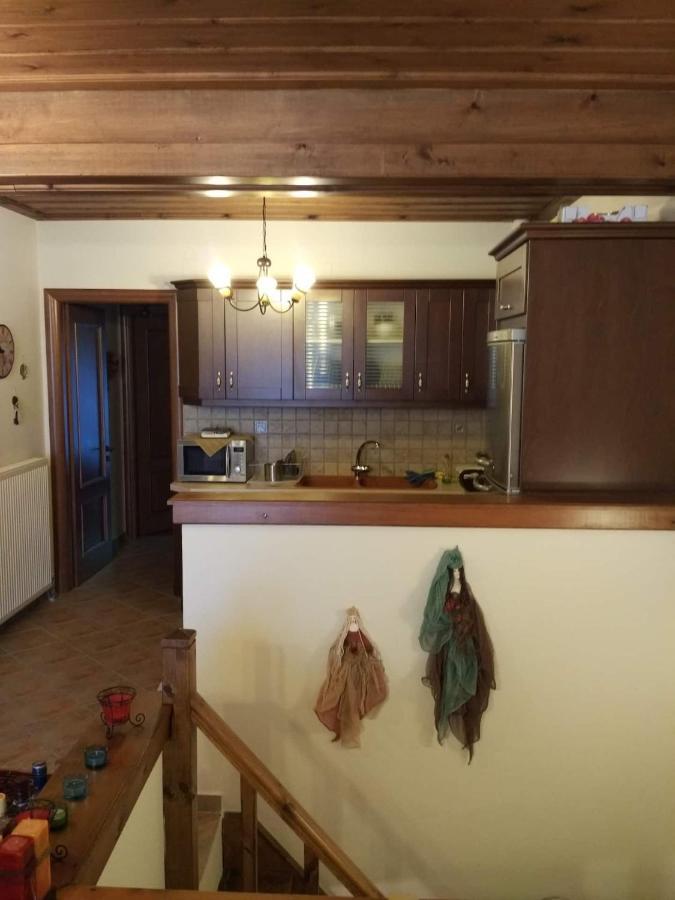 Willa La Casa Di Pietra Karpenísion Zewnętrze zdjęcie