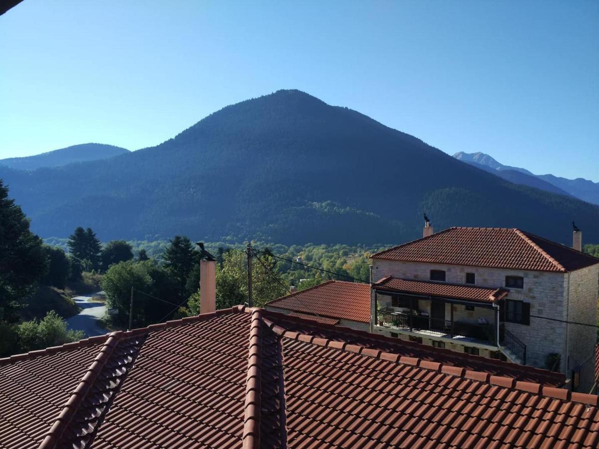 Willa La Casa Di Pietra Karpenísion Zewnętrze zdjęcie